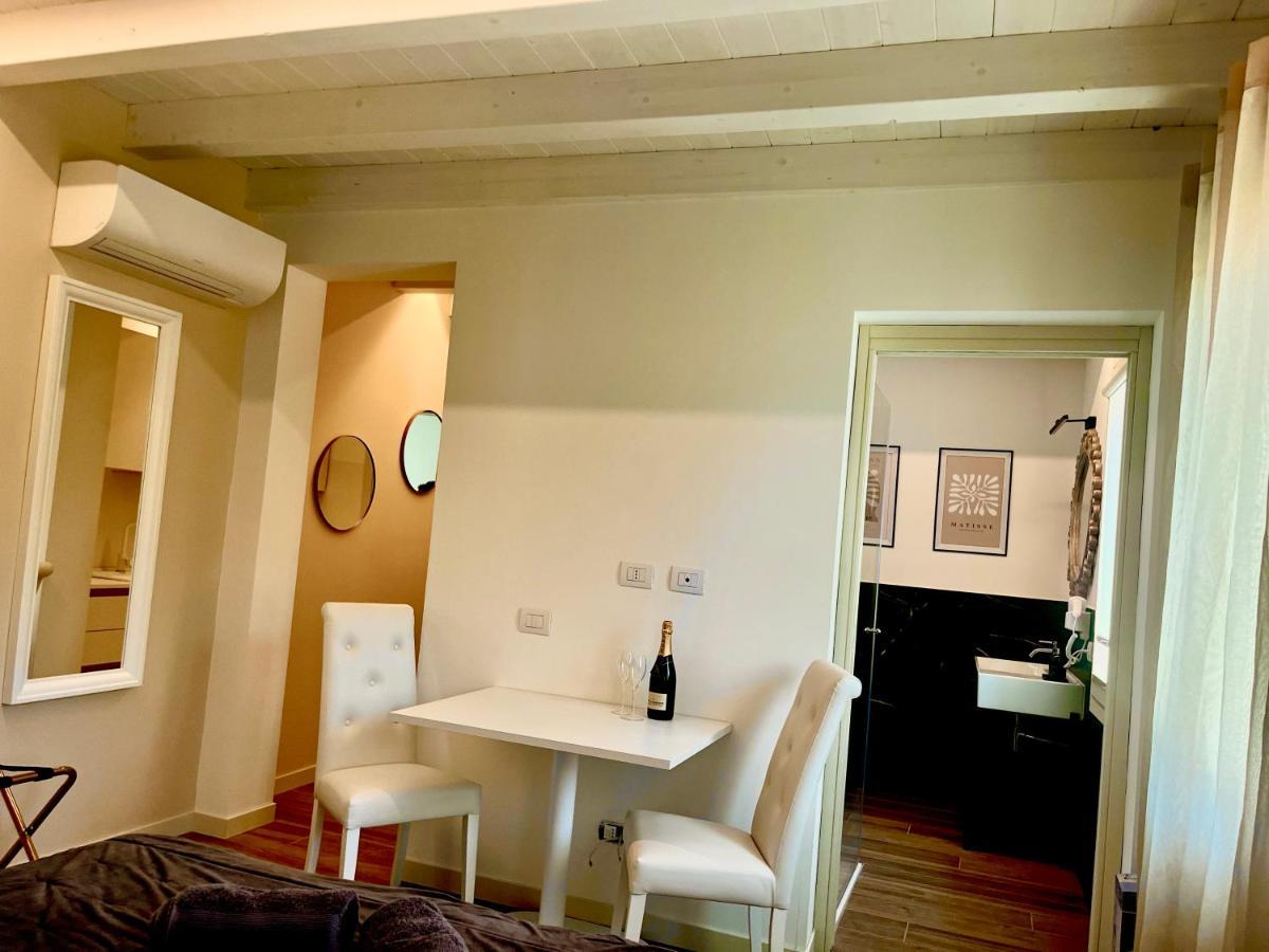 Star Soave Rooms - Locazione Turistica Eksteriør billede