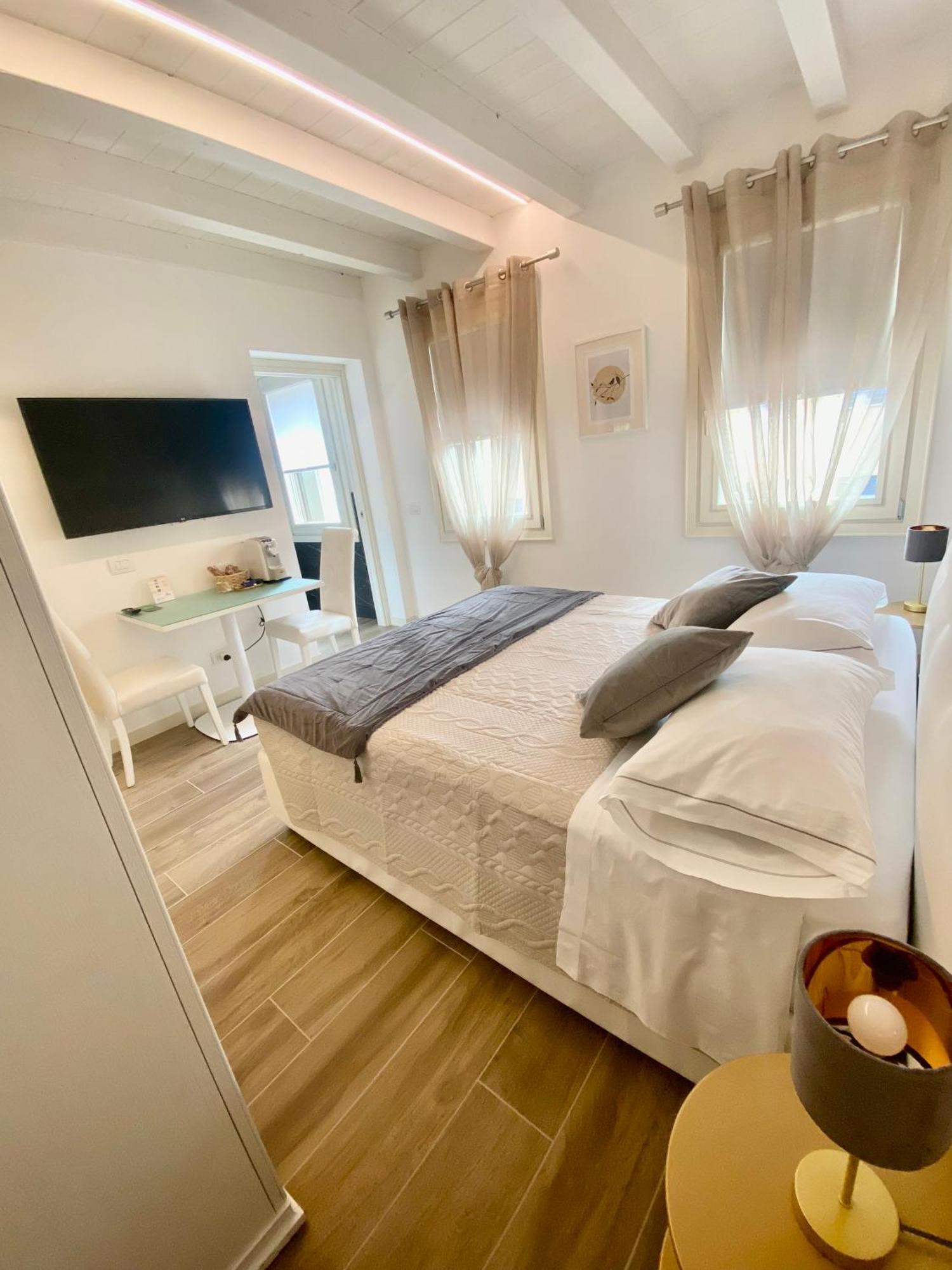 Star Soave Rooms - Locazione Turistica Eksteriør billede